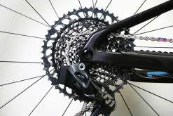 SANTA CRUZ Blur CC Carbon XL (Pre-Owned) -Bikes Shop IMG 0869 9b869dd1 833e 4b5a b3a4 4f9f1fd28307