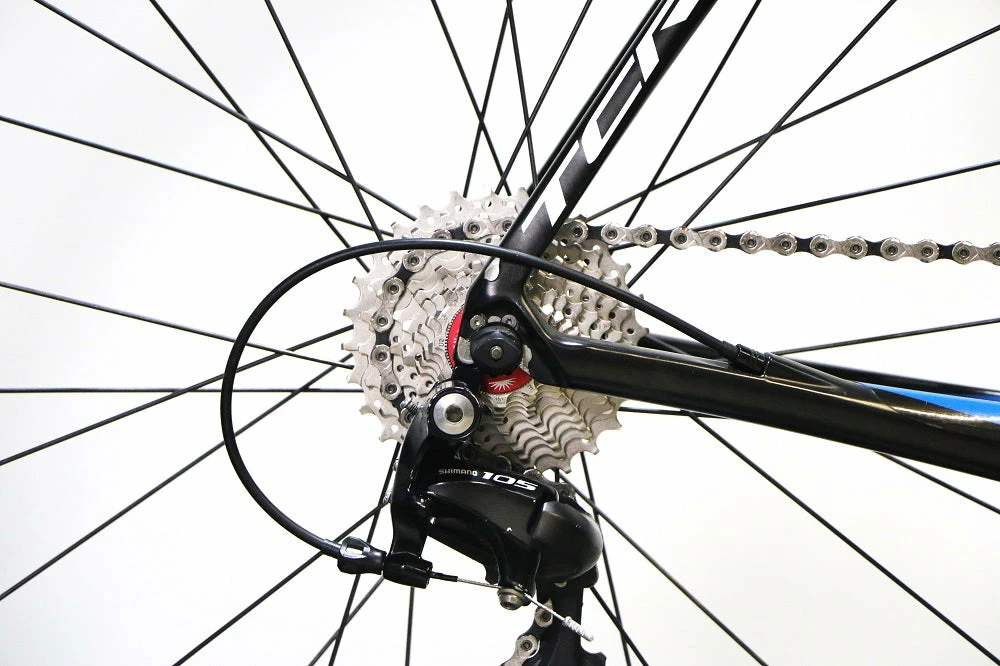 GIANT TCR 2 Carbon Large (Pre-Owned) 6 GIANT TCR 2 Carbon Large (Pre-Owned) - Image 4