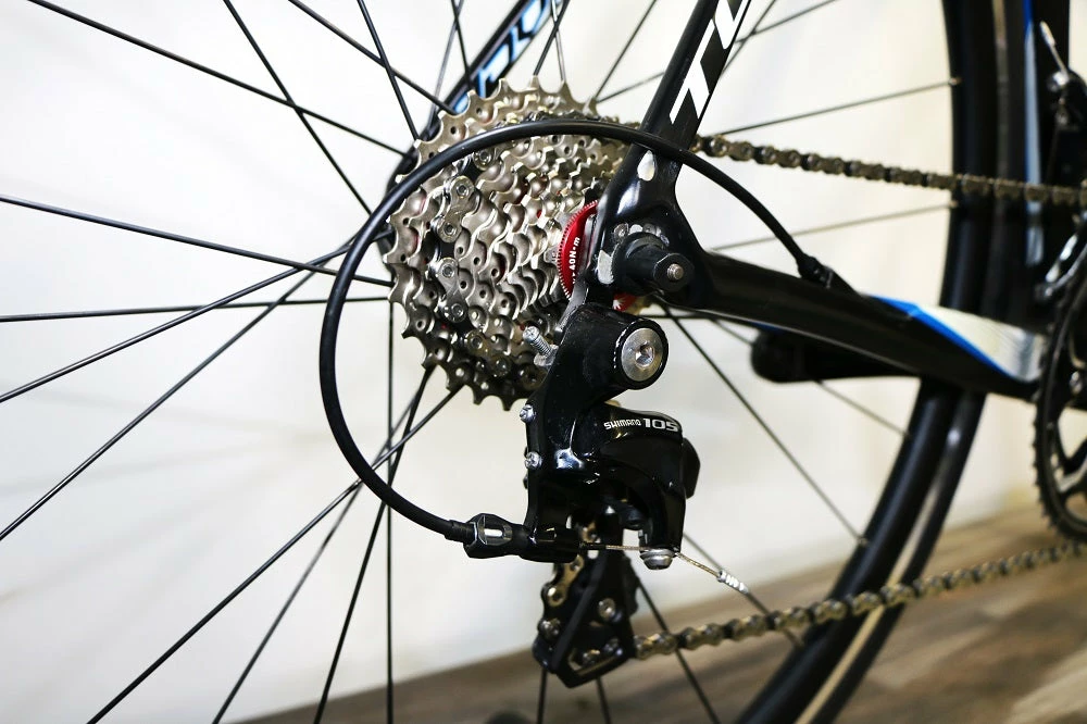 GIANT TCR 2 Carbon Large (Pre-Owned) 7 GIANT TCR 2 Carbon Large (Pre-Owned) - Image 5