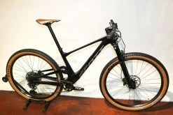 SCOTT Spark RC Comp (2023) -Bikes Shop IMG 3609