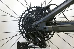 TITAN Cypher 120 Carbon Dash (2023) 19 TITAN Cypher 120 Carbon Dash (2023) -Bikes Shop IMG 4960 c659117f 4a07 4729 b161 d3e4f321464f