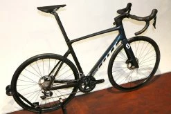 SCOTT Addict RC 40 Disc (2022) -Bikes Shop IMG 7818