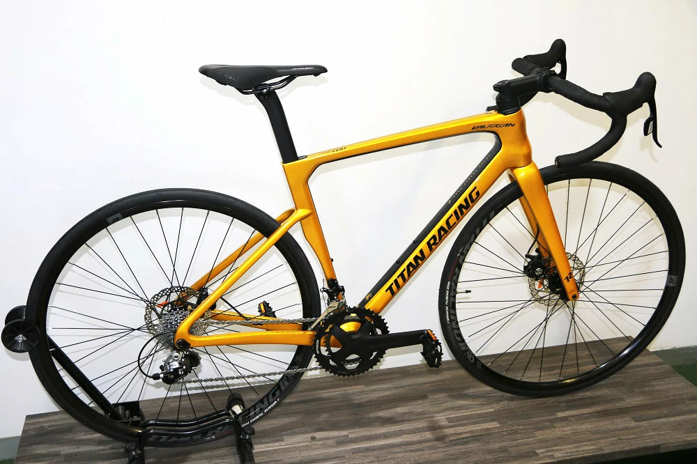 TITAN Valerian Carbon Comp (2023) 7 TITAN Valerian Carbon Comp (2023) - Image 5