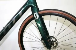 SCOTT Addict 20 Disc (2023) 22 SCOTT Addict 20 Disc (2023) -Bikes Shop IMG 8977 b655d43f cd49 4e39 95fe 692afd15ae61